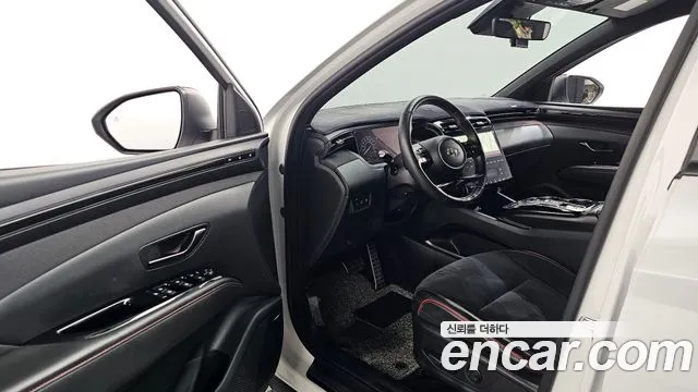 Hyundai Tucson Tucson (NX4) Бензин 1.6 Turbo 4WD — Фото автомобиля 10
