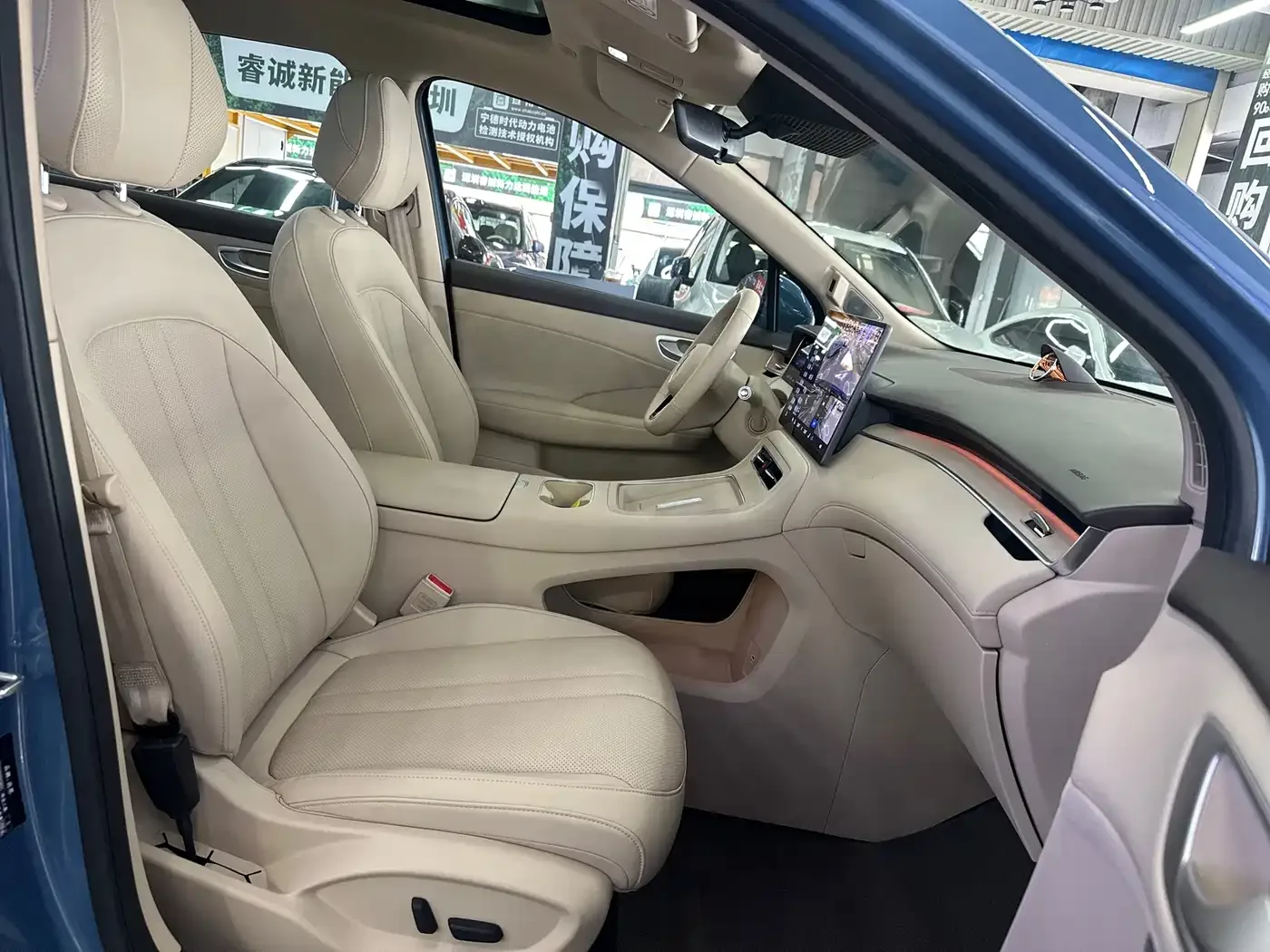 Shangjie Shangjie SUV 2025 Extended Range Edition — Фото автомобиля 11