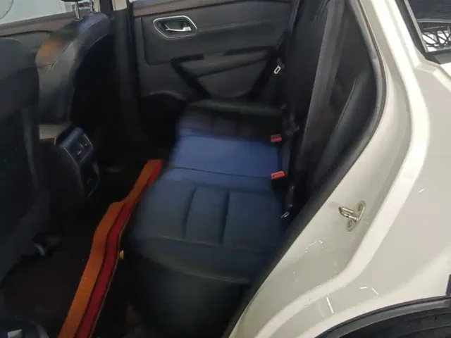 Nissan X-Trail — Фото автомобиля 16