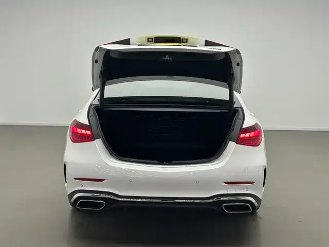 Mercedes-Benz C-Class — Фото автомобиля 11