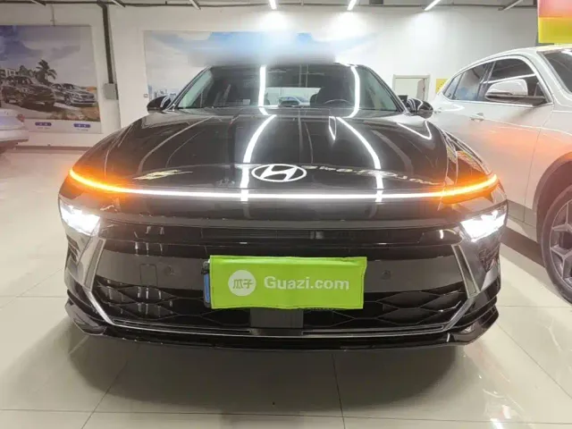 Hyundai Sonata — Фото автомобиля 2