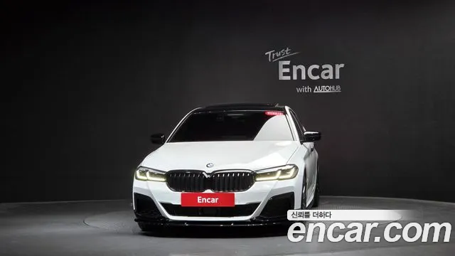 BMW 5 Series G30 — Фото автомобиля 3
