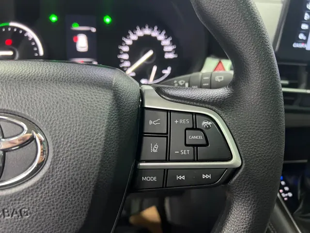 Toyota Granvia — Фото автомобиля 8