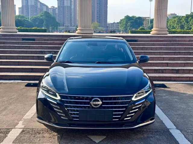 Nissan Teana — Фото автомобиля 2