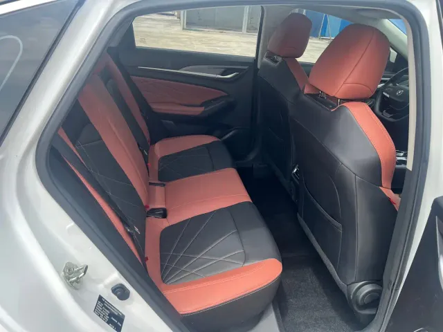 Changan Eado — Фото автомобиля 9