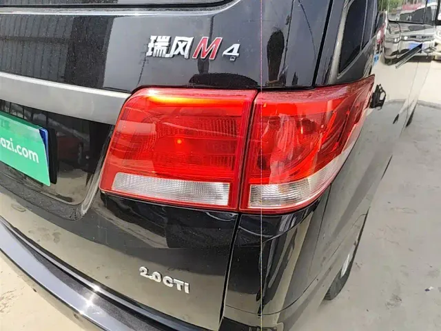 JAC Refine M4 — Фото автомобиля 7
