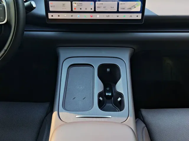Leapmotor C10 — Фото автомобиля 10