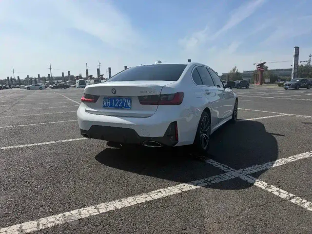 BMW 3 Series — Фото автомобиля 4