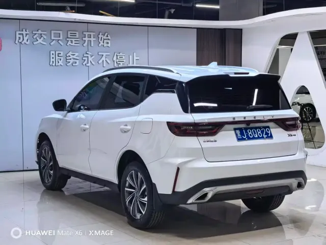 Geely Vision X6 — Фото автомобиля 4