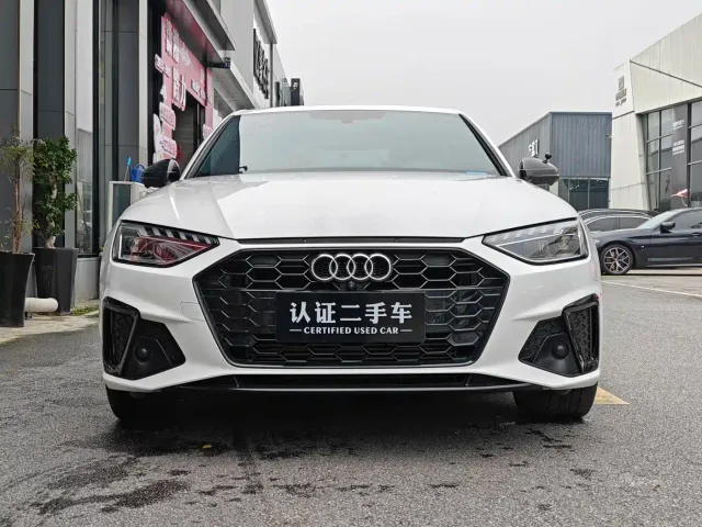 Audi A4L — Фото автомобиля 2