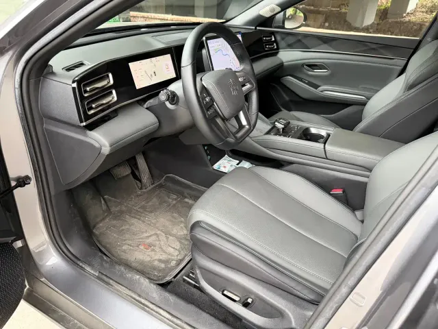 BYD Qin L — Фото автомобиля 3