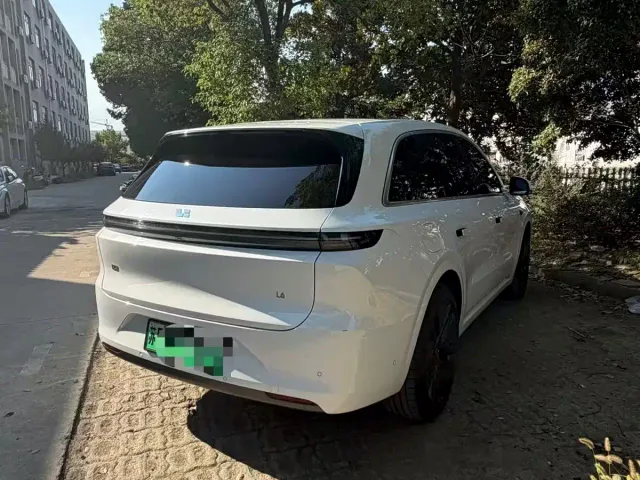 Li Auto L6 — Фото автомобиля 4