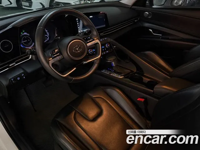 Hyundai Avante CN7 — Фото автомобиля 13