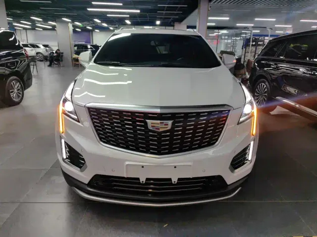 Cadillac XT5 — Фото автомобиля 2