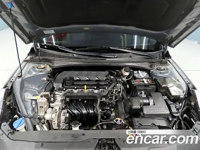 Hyundai Avante CN7 — Фото автомобиля 6