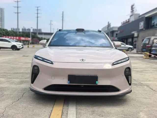 Nio ET5 — Фото автомобиля 2