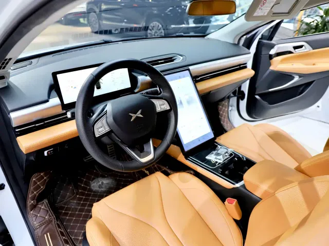 Xpeng P5 — Фото автомобиля 9