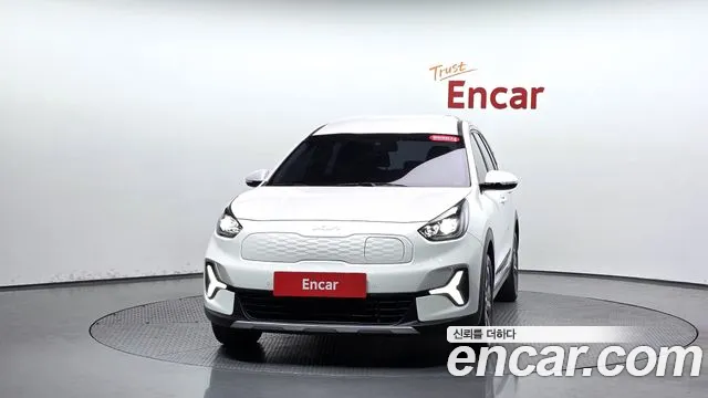 Kia Niro — Фото автомобиля 3