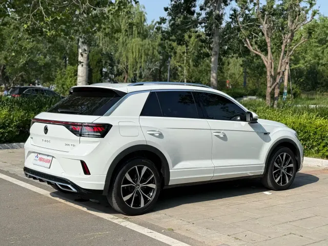 Volkswagen T-Roc — Фото автомобиля 18