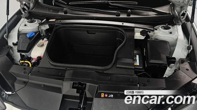 Hyundai Ioniq 6 — Фото автомобиля 9