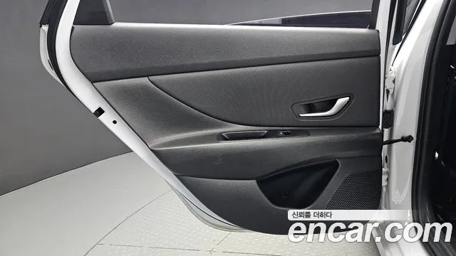 Hyundai Avante — Фото автомобиля 14