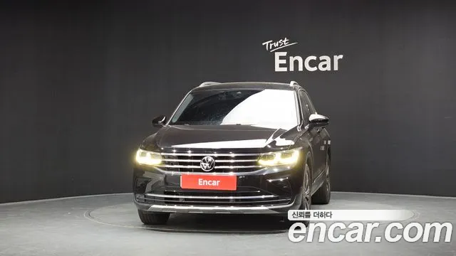 Volkswagen Tiguan Tiguan 2 поколение 2.0 TDI Premium — Фото автомобиля 3
