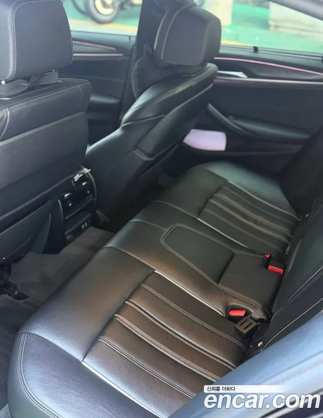 BMW 5 Series G30 — Фото автомобиля 10