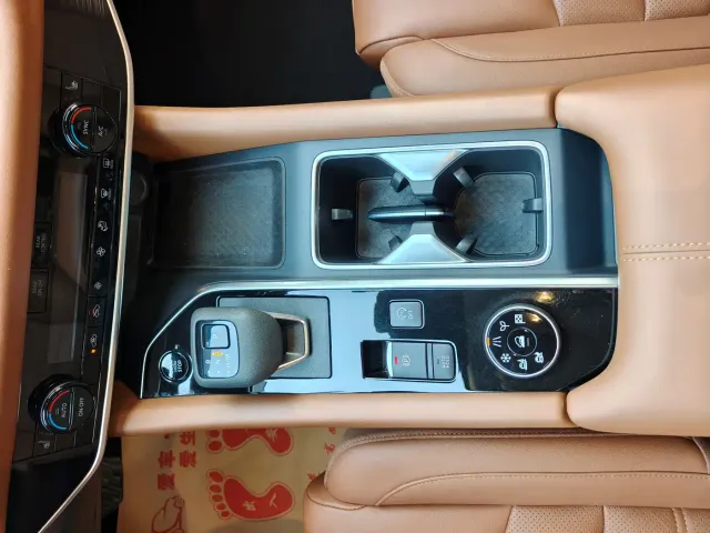 Nissan Terra — Фото автомобиля 15