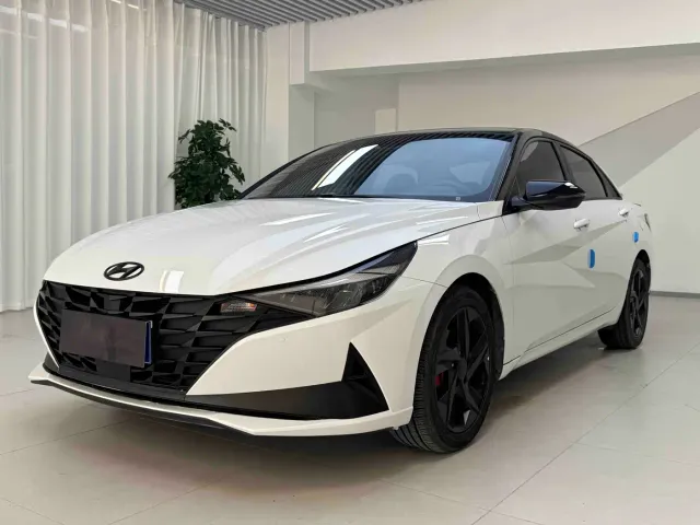 Фотография автомобиля — Hyundai Elantra