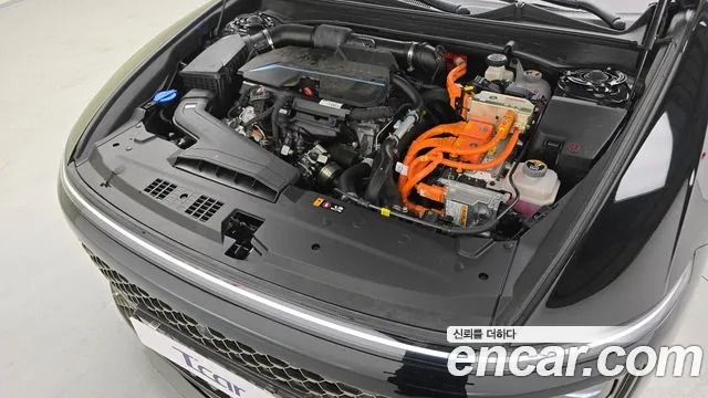 Hyundai Grandeur GN7 — Фото автомобиля 6