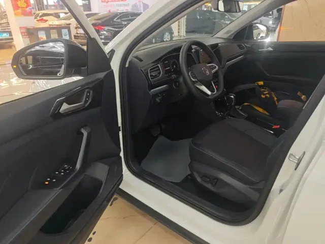 Volkswagen Tharu — Фото автомобиля 15