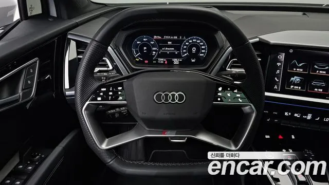 Audi Q4 e-tron F4 — Фото автомобиля 13