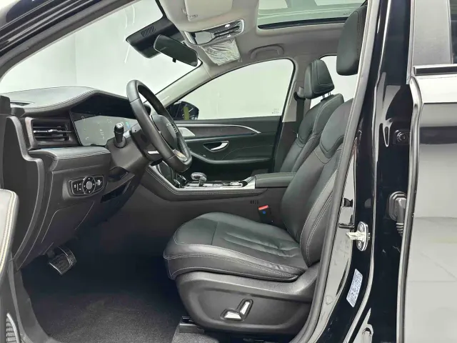 Jetour X90 — Фото автомобиля 4