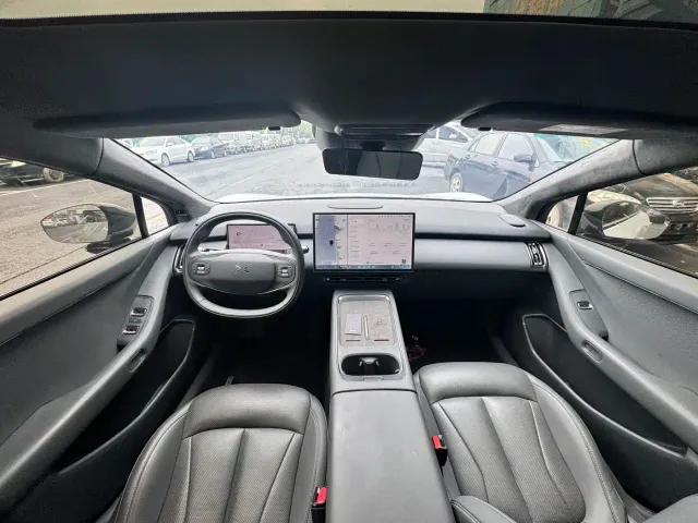 Xpeng P7+ — Фото автомобиля 7