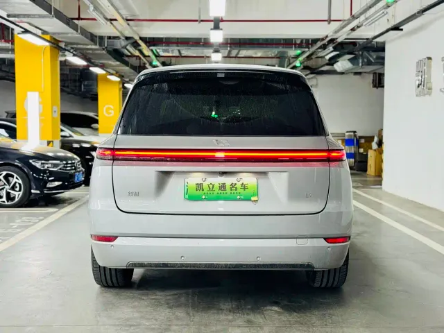 Li Auto L9 — Фото автомобиля 6
