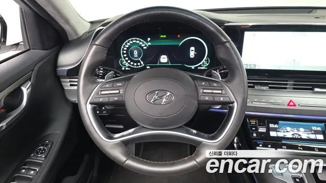 Hyundai Grandeur New — Фото автомобиля 19