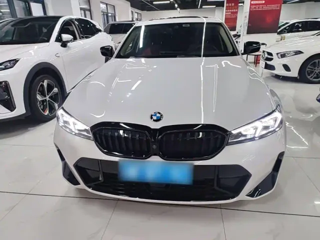 BMW 3 Series — Фото автомобиля 2