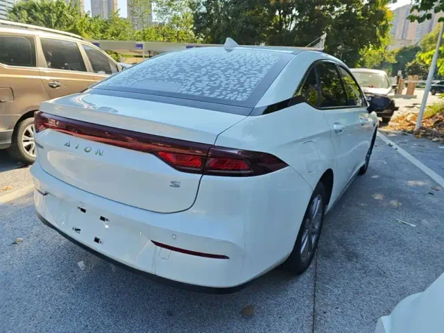 GAC Aion S — Фото автомобиля 6