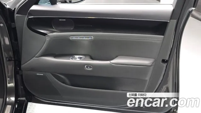Genesis G90 Бензин 3.5 турбо AWD — Фото автомобиля 20