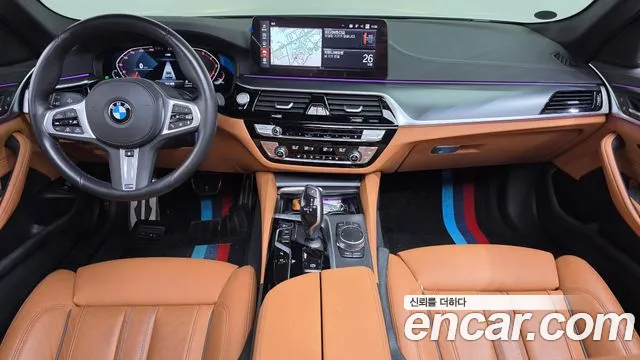 BMW 5 Series G30 — Фото автомобиля 10