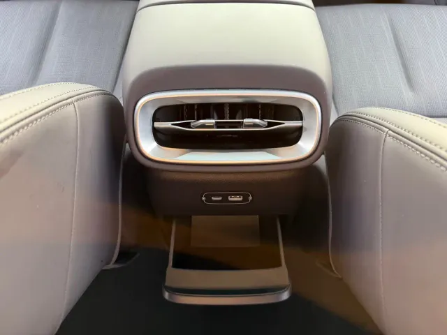Leapmotor B01 — Фото автомобиля 27