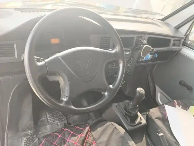 Wuling Motors Wuling Zhiguang 2020 1.2L Utility China VI LSI — Фото автомобиля 9