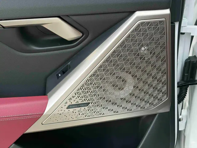 BMW 5 Series — Фото автомобиля 16