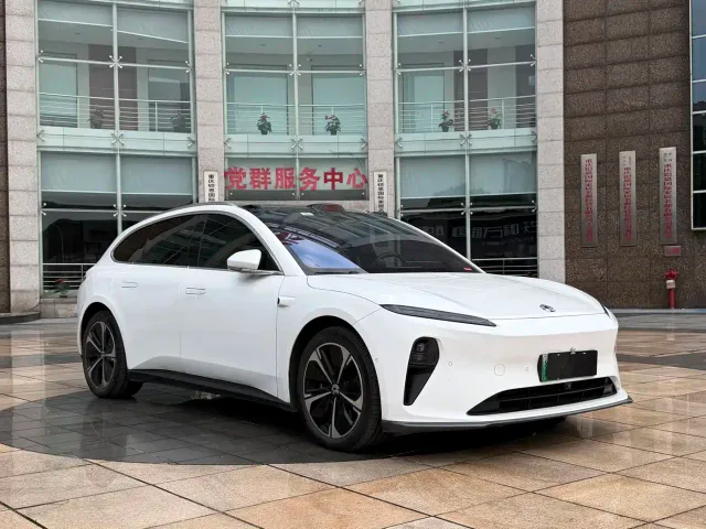 Nio ET5 Touring — Фото автомобиля 3