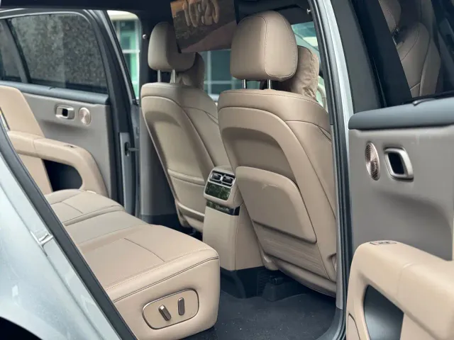 Li Auto i6 — Фото автомобиля 12