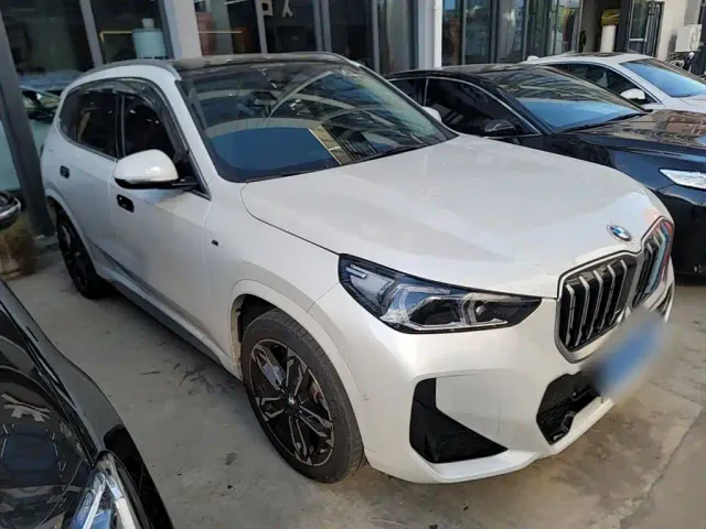 BMW X1 — Фото автомобиля 3