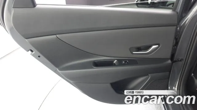 Hyundai AVANTE Новый Avante (CN7) — Фото автомобиля 25