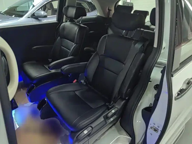 Honda Odyssey 2022 2.0L e:HEV Sharp·Enjoyment Edition — Фото автомобиля 16