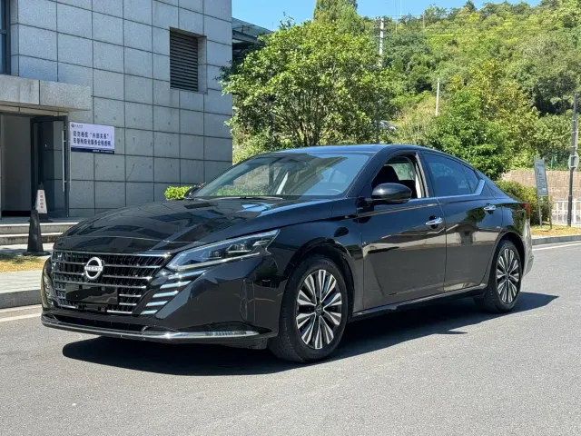 Фотография автомобиля — Nissan Teana