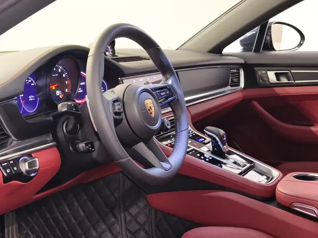 Porsche Panamera — Фото автомобиля 9